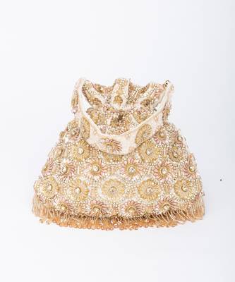 White gold oishi potli 3