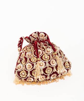Red oishi potli 4