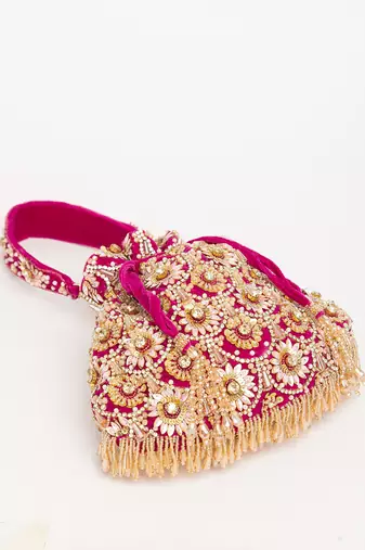 Magenta oishi potli