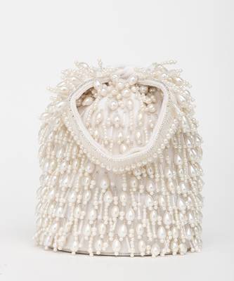 White veda bucket bag 4