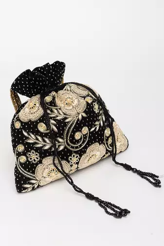 Black jagavi potli