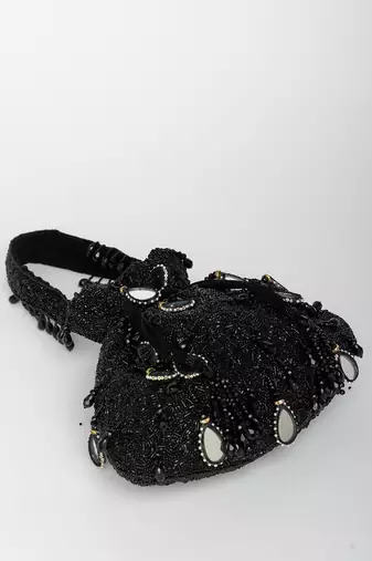 Black zuri potli