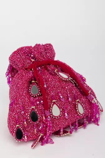 Magenta zuri potli