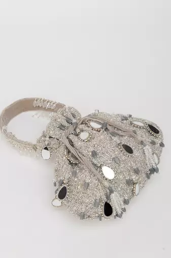 Silver grey zuri potli