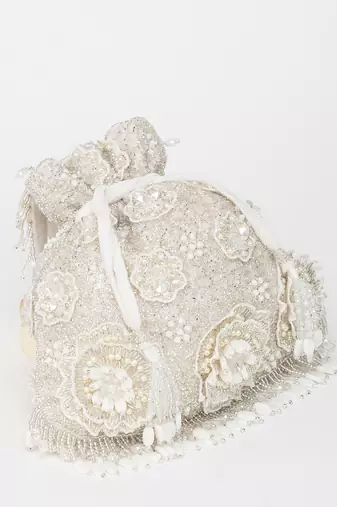 White nitara potli