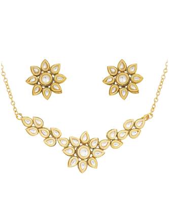 Floral  kundan necklace with earrings 4