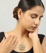 White gold tone kundan necklace