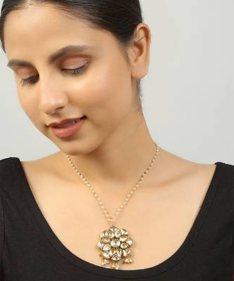 White gold tone kundan necklace 3