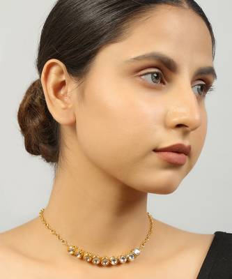 Sleek kundan necklace 1