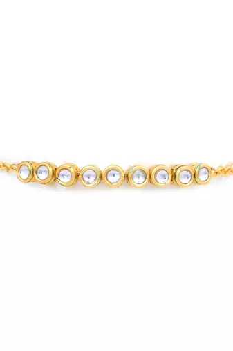 Sleek kundan necklace