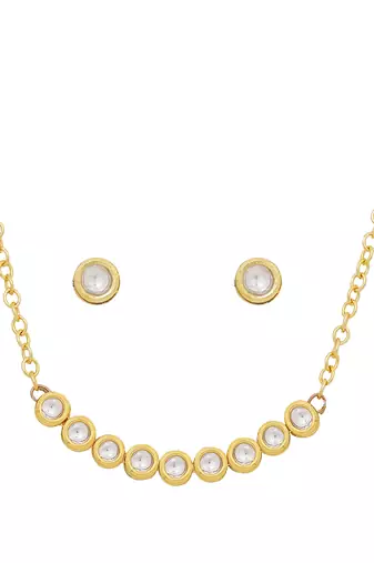 White gold tone kundan necklace with earrings