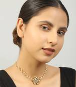 Sleek floral shaped kundan inspired choker