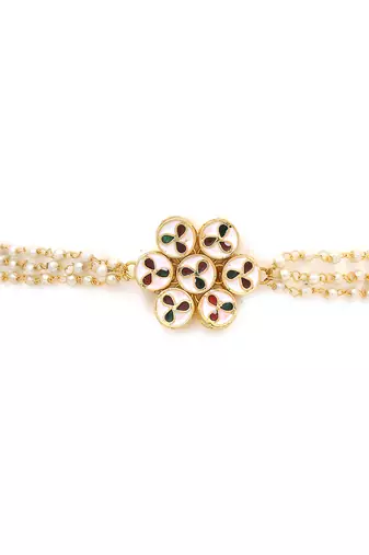 Sleek floral shaped kundan inspired choker