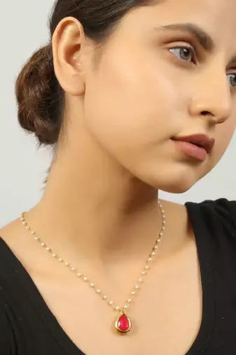 Ruby tear drop kundan pearl neckpiece