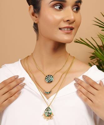 Multi layered green meenakari necklace 1