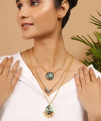 Multi layered green meenakari necklace 2