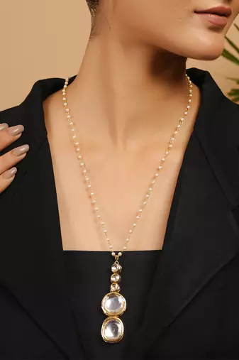 Kundan statement pendant set