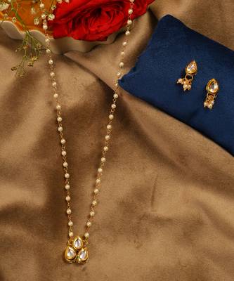 Tear drop kundan necklace with pearls 3