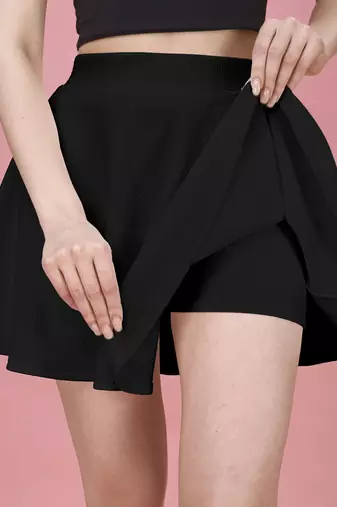 Trendmalls Black Plain Solid Nylon Soft Mini Skirts for women