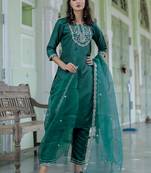 Vredevogel kurta set with dupatta