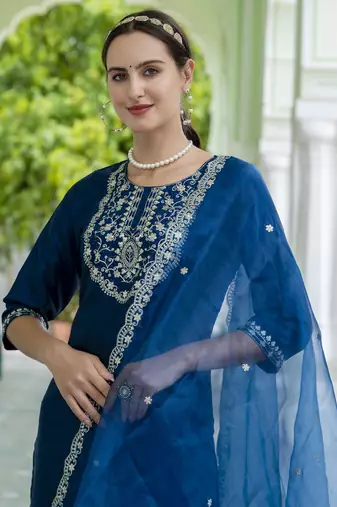 Vredevogel kurta set with dupatta