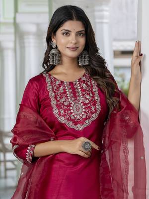 Vredevogel kurta set with dupatta 2