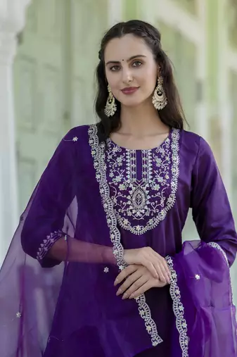 Vredevogel kurta set with dupatta
