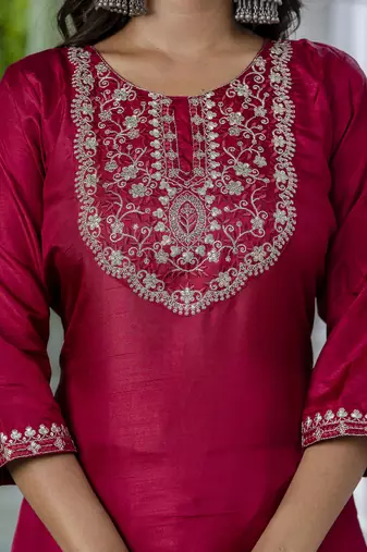 Vredevogel kurta set with dupatta