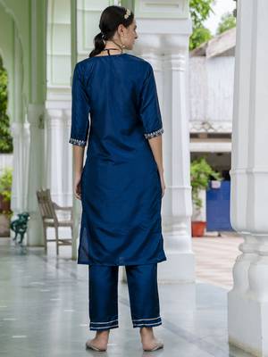 Vredevogel kurta set with dupatta 4