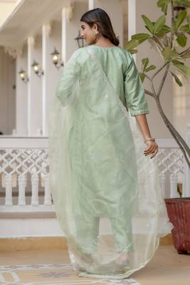 Vredevogel kurta set with dupatta 3