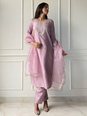 Vredevogel kurta set with dupatta 2