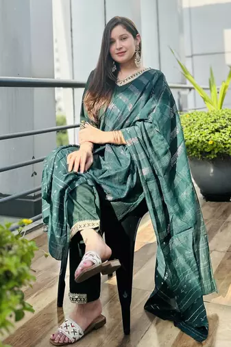 Vredevogel women's silk blend embroidered kurta with pant & dupatta set