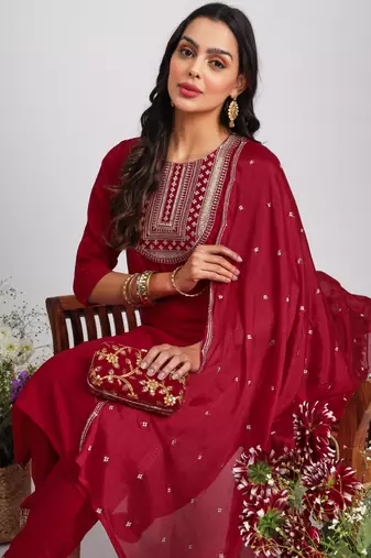 Vredevogel women's silk blend kurta pant set with chinon work dupatta