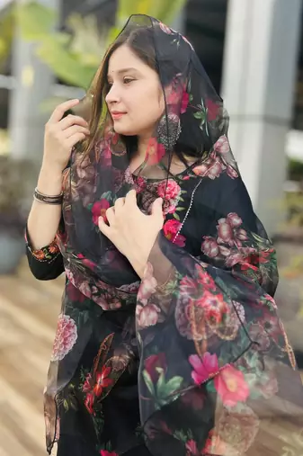 Vredevogel women's viscose rayon embroidered kurta with pant & organza dupatta set