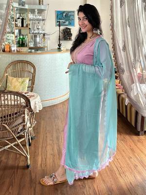 Vredevogel women's cotton silk blend embroidered kurta with pant & nazneen dupatta set 3