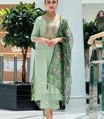 Vredevogel women's viscose rayon embroidered kurta with pant & organza dupatta set