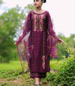 Vredevogel women's viscose rayon embroidered kurta with pant & organza dupatta set