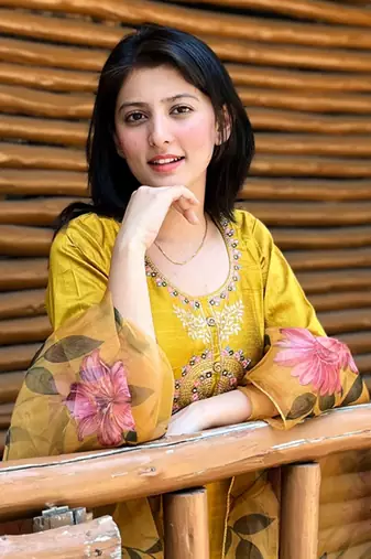 Vredevogel women's cotton silk embroidered kurta with pant & organza dupatta set