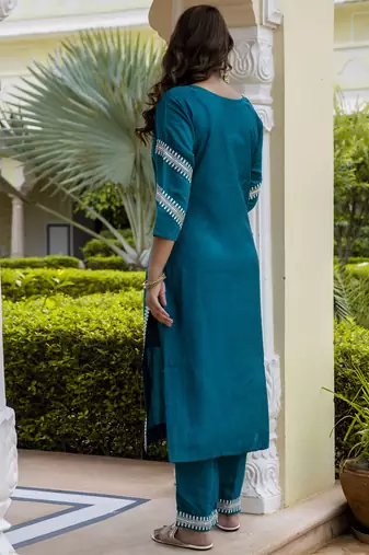 Vredevogel kurta set with dupatta | viscose roman silk embroidered kurta set for women