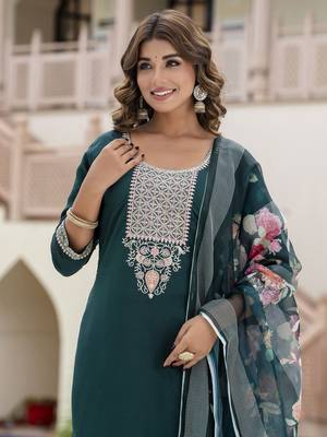 Vredevogel kurta set with dupatta | viscose roman silk embroidered kurta set for women 2