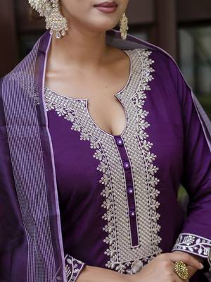Vredevogel kurta set with dupatta | viscose roman silk embroidered kurta set for women 3