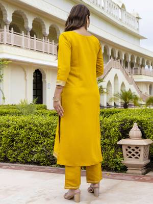 Vredevogel kurta set with dupatta | viscose roman silk embroidered kurta set for women 4