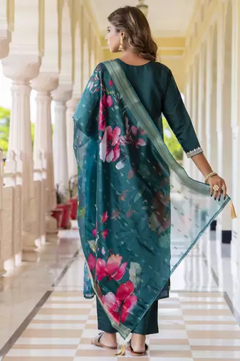 Vredevogel kurta set with dupatta | viscose roman silk embroidered kurta set for women