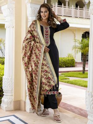 Vredevogel kurta set with dupatta | viscose roman silk embroidered kurta set for women 1