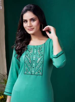 Sea green formal looking kurti with maaza cotton hand with pocket 3