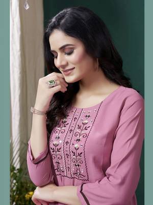 Pink formal looking kurti with maaza cotton hand work with pocket 3