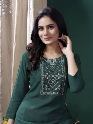 Green formal looking kurti with maaza cotton hand with pocket 3