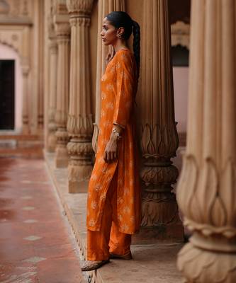 Orange dupion silk printed and embroidered kurta set 2