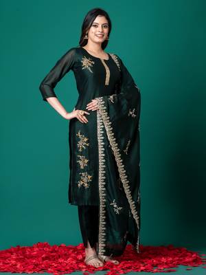 Ruh women's traditional silk blend kurti pant with dupatta 3