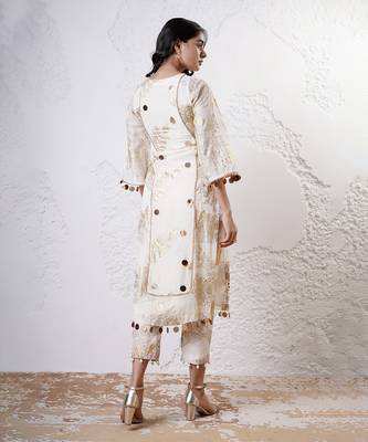 Ivory and gold printed crepe kurta set 5